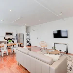 Revitalized Historic Place Apartment Memphis